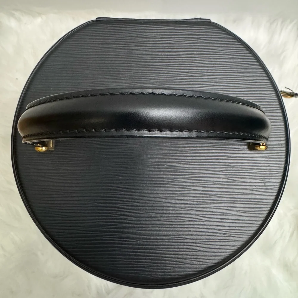 Louis Vuitton Cannes Black Epi